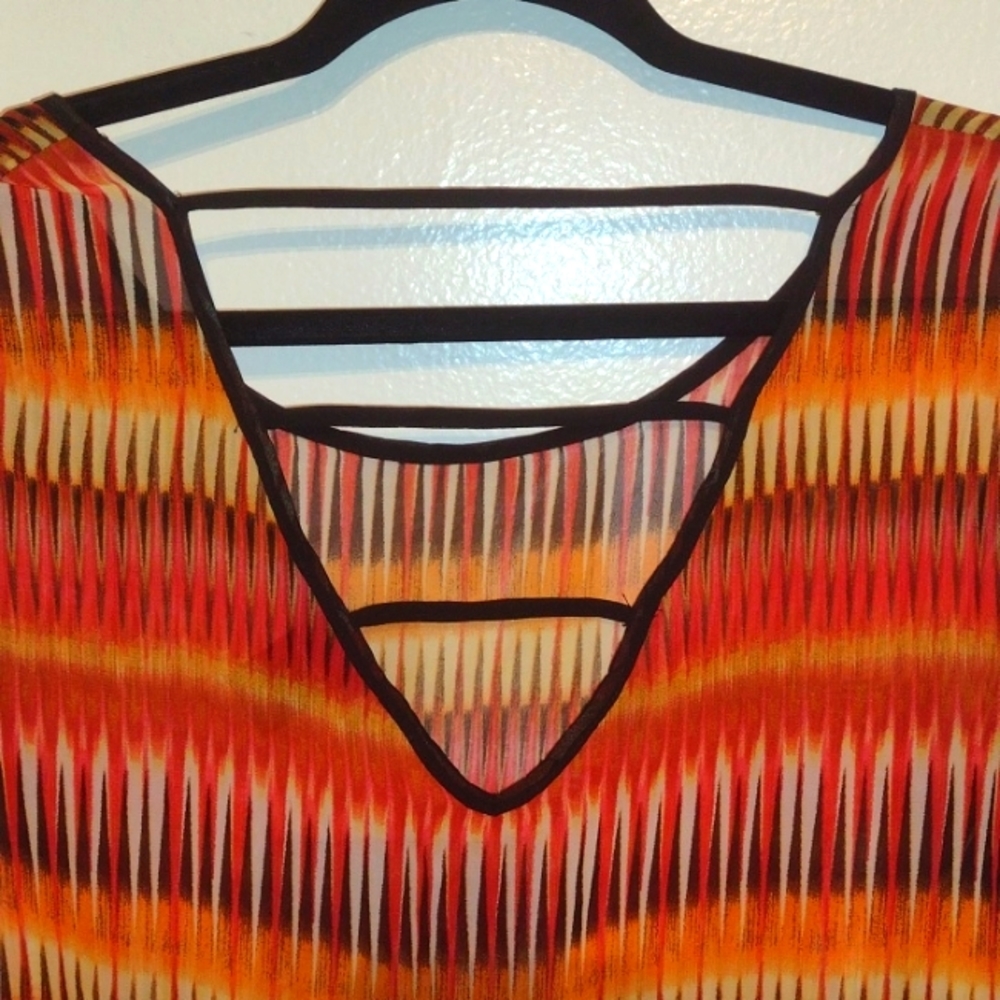 Sheer top - Picture 3 of 3